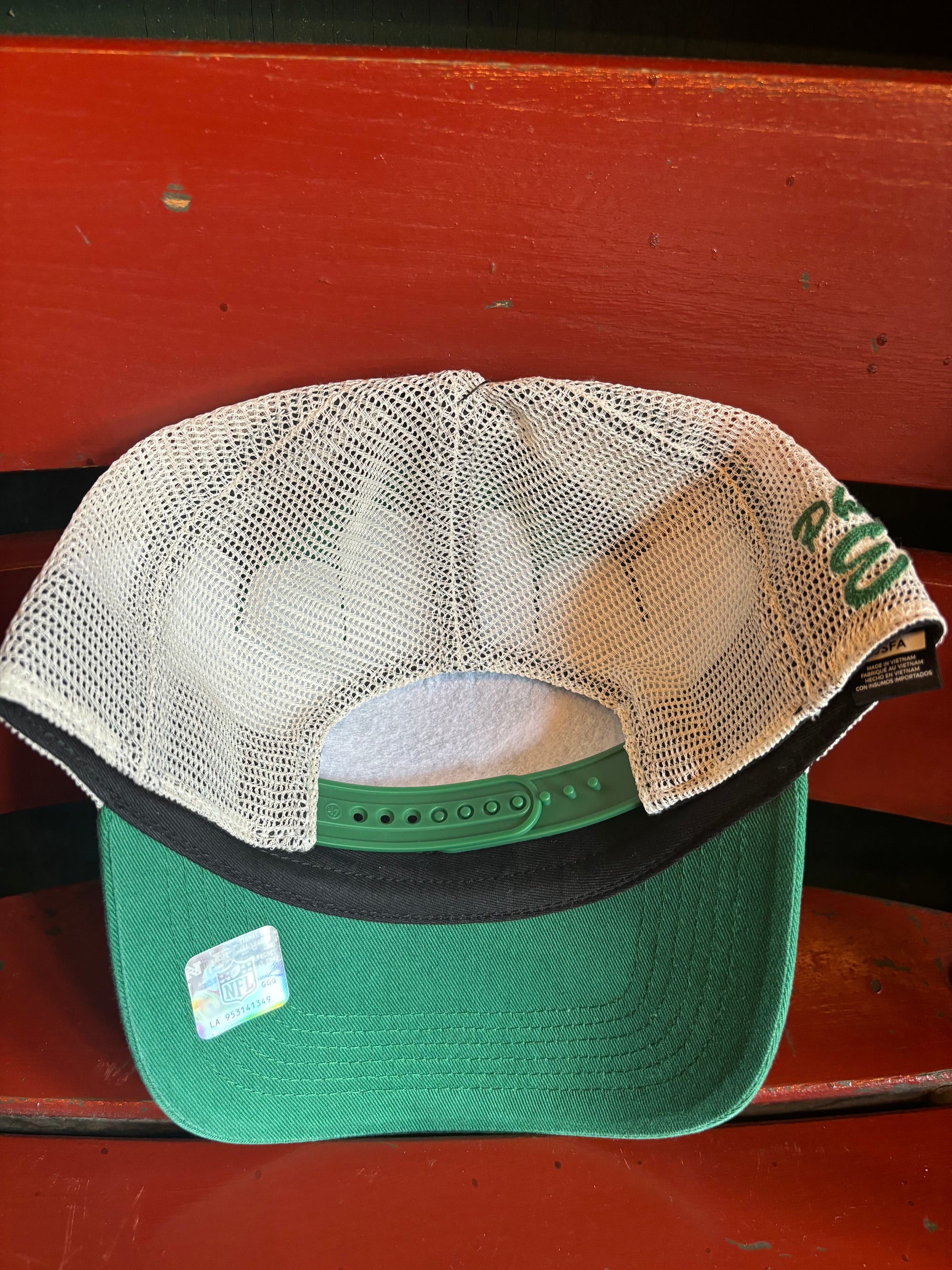 Philadelphia Eagles Historic Kelly Clubhouse Boon Clean Up hat